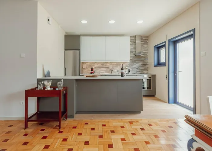 Blue By Hosty 度假居 *